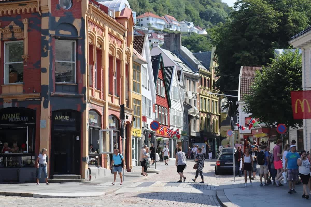 Dinbnb Apartments I Family Dream In Bergen I Playroom I Private Garden Exterior photo